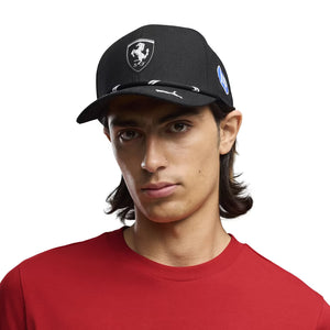 Gorra Scuderia Ferrari Charles Leclerc GP de Singapur 2026