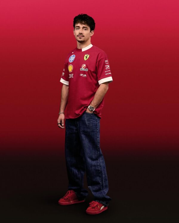 Camiseta Oversized Scuderia Ferrari 2025 - Imagen 4
